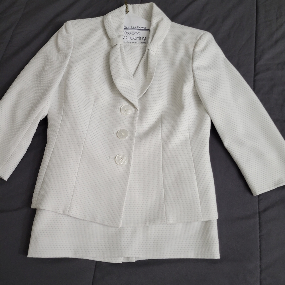 White Le Suit Bow-trim Tweed Skirt Suit Size 4P